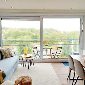 Apartment 3 Met Strandcabine, Bredene